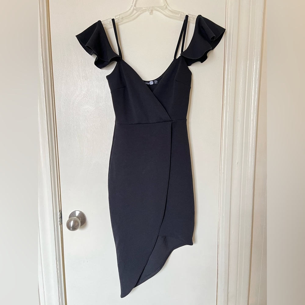 Boohoo Black off shoulder bodycon dress